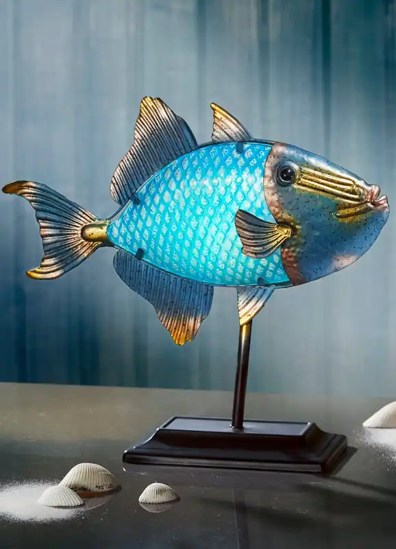 Finale Aktion Beleuchteter Fisch