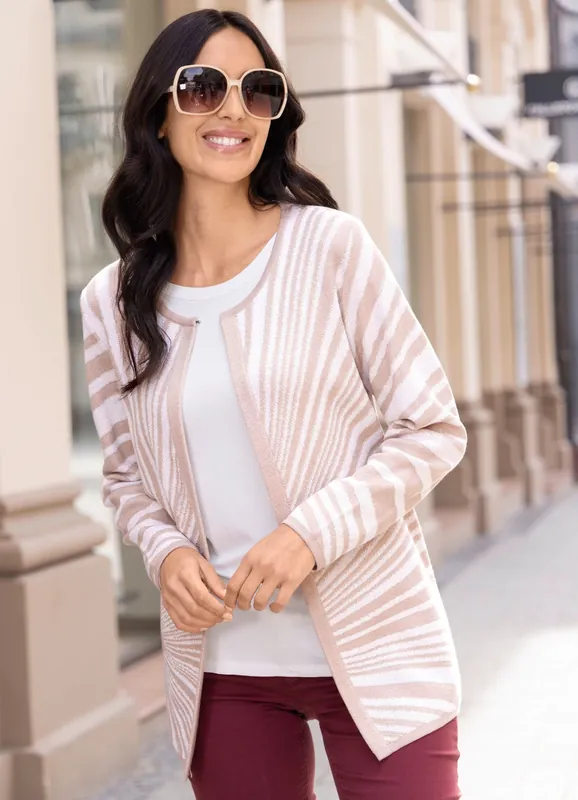 Strickjacke in Sonnenstrahlen-Dessin Top-Angebot