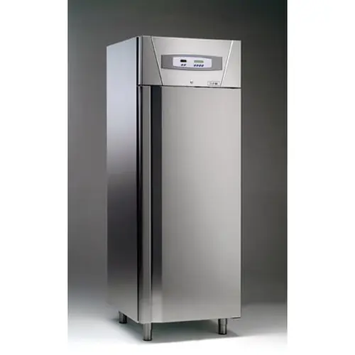 Bestpreis Pralinenkühlschrank P 900 900 ltr Umluftkühlung Türanschlag rechts
