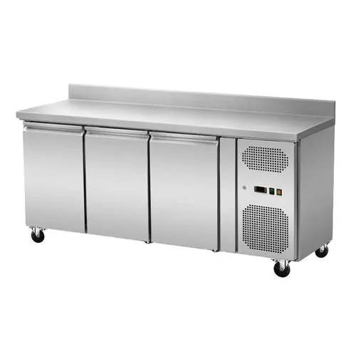 Highlight Kühltisch Serie 700 307 ltr 3 Volltüren Aufkantung